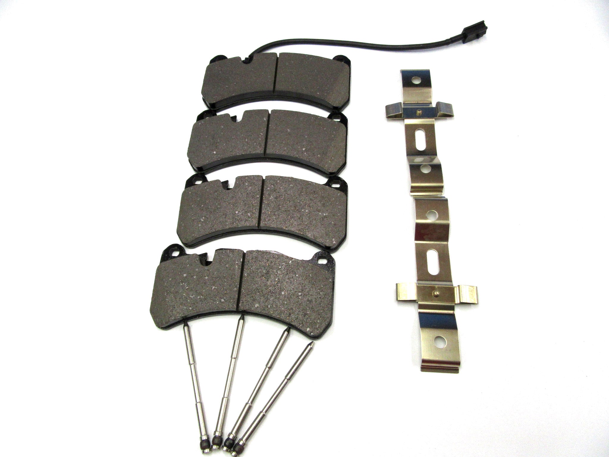 Maserati Ghibli Quattroporte brake pads filters belt service kit #329