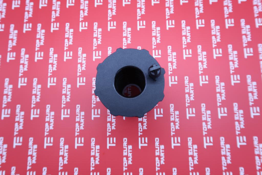 Lamborghini Urus V8 oil filter #2043